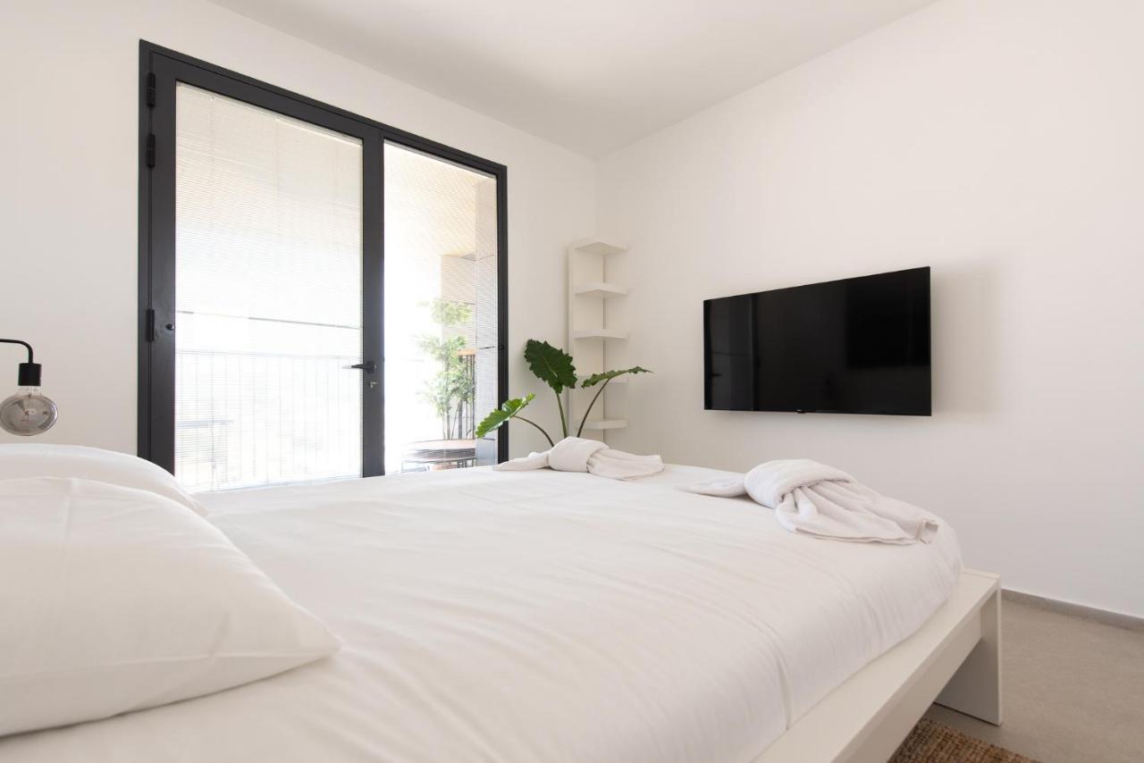 Port - Downtown Luxury