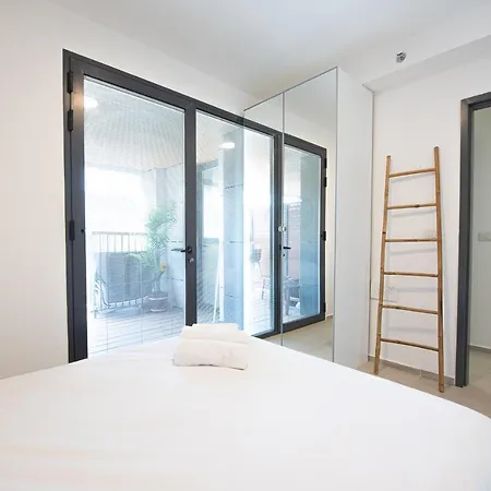 Port City Haifa - Downtown Luxury Apartments מראה חיצוני תמונה